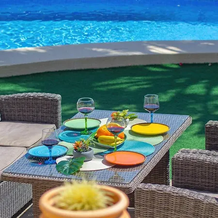 Sabine - Plusholidays * Calp