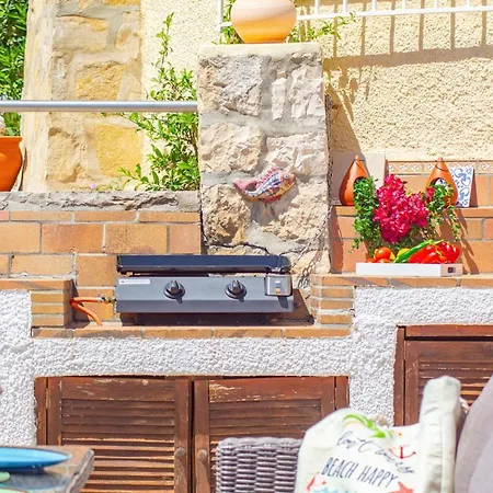 Sabine - Plusholidays Calp