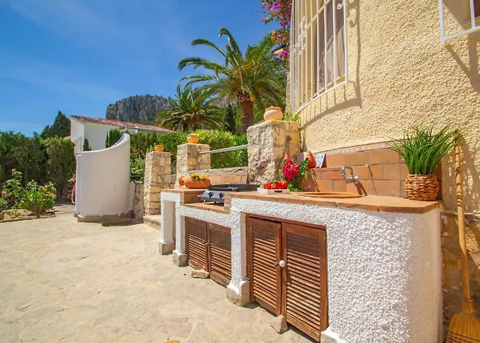 Sabine - Plusholidays Calpe