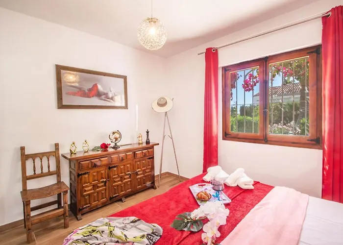 Sabine - Plusholidays * Calpe