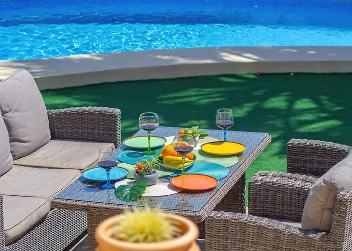 Sabine - Plusholidays * Calpe