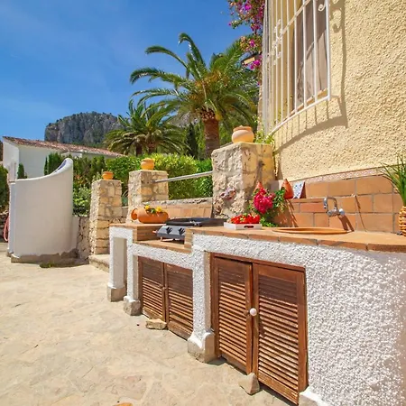Sabine - Plusholidays Calpe